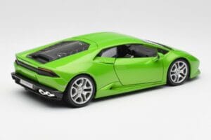 Lamborghini Huracan LP610-4 Zaļš Bburago 1:18 18-11038 Metāls — attēls 3 no 8