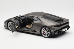 Lamborghini Huracan LP610-4 Pelēks AUTOart 1:18 74606 Kompozīts — attēls 5 no 8