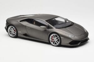 Lamborghini Huracan LP610-4 Pelēks AUTOart 1:18 74606 Kompozīts — attēls 6 no 8