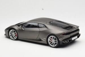Lamborghini Huracan LP610-4 Pelēks AUTOart 1:18 74606 Kompozīts — attēls 7 no 8