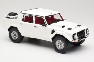 Lamborghini LM002 Balts Kyosho 1:18 GTS18508W Sveķi — attēls 4 no 6