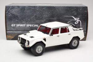 Lamborghini LM002 Balts Kyosho 1:18 GTS18508W Sveķi — attēls 6 no 6