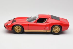Lamborghini Miura Sarkans Anson 1:18 30302 Metāls — attēls 4 no 8
