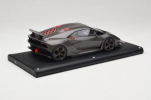 Lamborghini Sesto Elemento Matte Black MR Collection 1:18 LAMB054 Sveķi — attēls 3 no 6