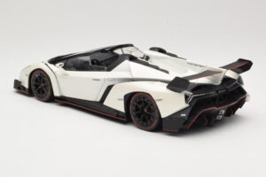 Lamborghini Veneno Roadster Balts Ar Sarkanu Līniju Kyosho 1:18 C09502W Metāls — attēls 5 no 6