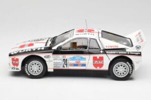 Lancia 037 #1 G. Cunico / E. Bartolich Targa Florio Winner 1983 Kyosho 1:18 08302H Metāls — attēls 4 no 8