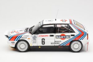 Lancia Delta HF 4WD #6 M. Biasion / T. Siviero Martini Rally Monte Carlo 1987 Kyosho 1:18 08960A Metāls — attēls 4 no 8