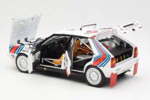 Lancia Delta HF 4WD #6 M. Biasion / T. Siviero Martini Rally Monte Carlo 1987 Kyosho 1:18 08960A Metāls — attēls 5 no 8