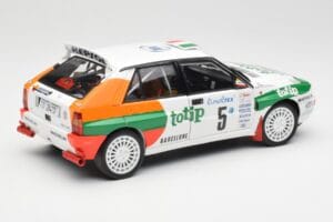 Lancia Delta HF Integrale Evo II Totip #5 A. Aghini / S. Farnocchia Rally Monte Carlo 1993 Kyosho 1:18 08348F Metāls — attēls 3 no 8