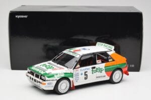 Lancia Delta HF Integrale Evo II Totip #5 A. Aghini / S. Farnocchia Rally Monte Carlo 1993 Kyosho 1:18 08348F Metāls — attēls 8 no 8