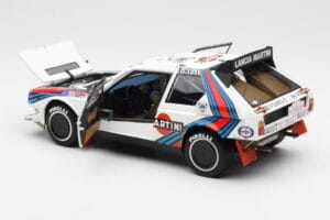 Lancia Delta S4 Martini #4 H. Toivonen / S. Cresto Rally Tour de Corse 1986 AUTOart 1:18 88620 Metāls — attēls 5 no 8