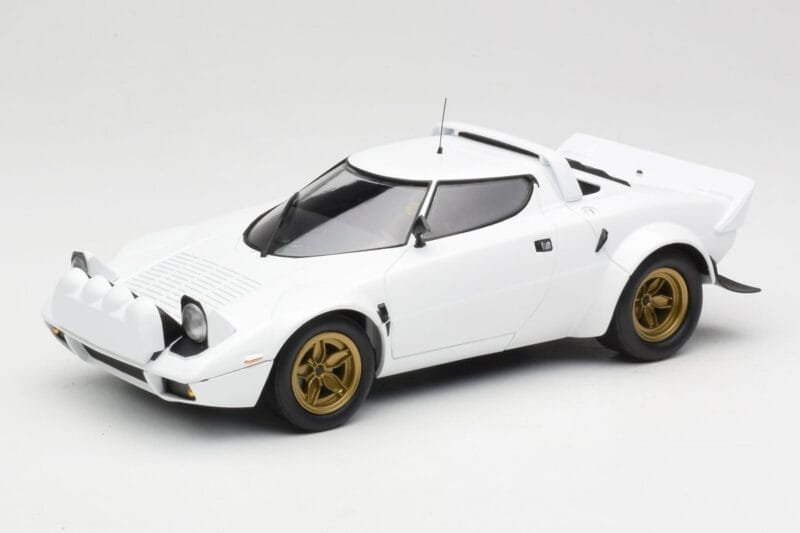 Lancia Stratos HF Stradale Balts Minichamps 1:18 155741700 Metāls