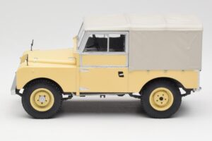 Land Rover 88 Series 1 Hard Top Gaiši Bēšs MCG 1:18 MCG18368 Metāls — attēls 5 no 6