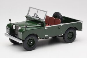 Land Rover 88 Series 1 Open Top Tumšzaļš MCG 1:18 MCG18367 Metāls