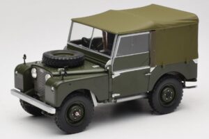 Land Rover 88 Series I Matt Green Minichamps 1:18 150168909 Metāls