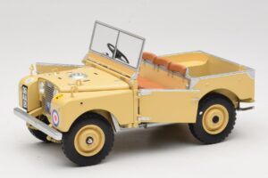 Land Rover 88 Series I RAF Beige Minichamps 1:18 150168911 Metāls — attēls 2 no 8