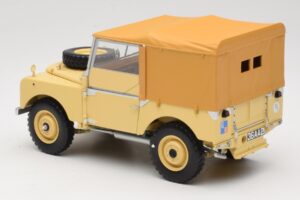 Land Rover 88 Series I RAF Beige Minichamps 1:18 150168911 Metāls — attēls 7 no 8