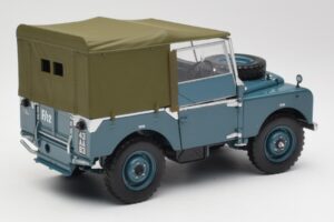 Land Rover 88 Series I Gaiši Zils Minichamps 1:18 150168907 Metāls — attēls 3 no 8