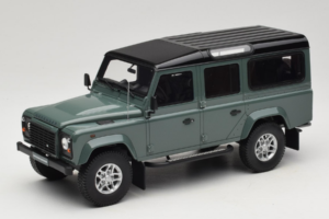 Land Rover Defender Station Wagon Keswick Green GT Spirit 1:18 GT527 Sveķi