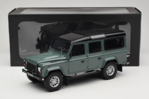 Land Rover Defender Station Wagon Keswick Green GT Spirit 1:18 GT527 Sveķi — attēls 6 no 6