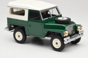 Land Rover Lightweight Series III Hard Top Tumši Zaļš BoS Models 1:18 BOS355 Sveķi — attēls 4 no 6