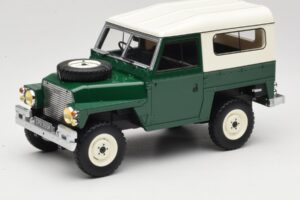Land Rover Lightweight Series III Hard Top Tumši Zaļš BoS Models 1:18 BOS355 Sveķi