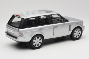 Land Rover Range Rover L322 Sudrabs Welly 1:18 12536W Metāls — attēls 3 no 8