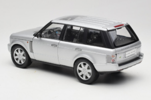 Land Rover Range Rover L322 Sudrabs Welly 1:18 12536W Metāls — attēls 7 no 8