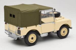 Land Rover Series I 88 Sand Bēšs Matēts Minichamps 1:18 150168905 Metāls — attēls 3 no 8