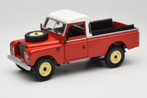 Land Rover Series I 109 Pickup Sarkans Eagle Collectibles 1:18 440500 Metāls
