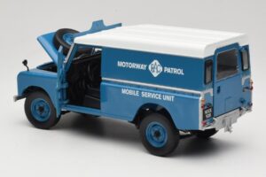 Land Rover Series III 109 Soft Top Motorway Patrol Zils Eagles Race 1:18 4403 Metāls — attēls 5 no 8