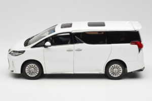 Lexus LM300h White Pearl Kyosho 1:18 08963WP Metāls — attēls 4 no 8