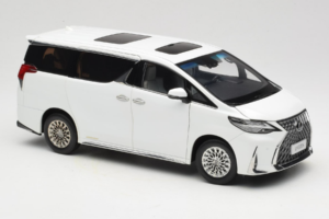Lexus LM300h White Pearl Kyosho 1:18 08963WP Metāls — attēls 6 no 8