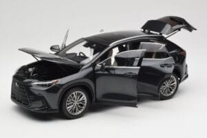 Lexus NX450h+ AZ20 Melns Kyosho 1:18 08968GBK Sveķi — attēls 2 no 8