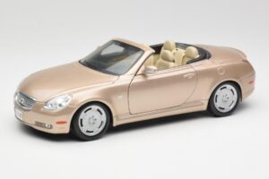 Lexus SC430 Bēšs Maisto 1:18 31629 Metāls