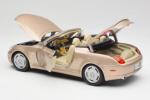 Lexus SC430 Bēšs Maisto 1:18 31629 Metāls — attēls 5 no 8
