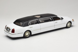 Lincoln Limousine Balts Sun Star 1:18 1260 Metāls — attēls 3 no 8