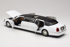 Lincoln Limousine Balts Sun Star 1:18 1260 Metāls — attēls 5 no 8