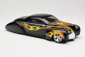 Lincoln Zephyr Scrape Custom Melns ar Liesmām Hot Wheels 1:18 57319 Metāls — attēls 6 no 8