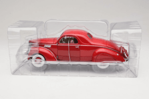 Lincoln Zephyr The Three Stooges Filmauto Auto World 1:18 AWSS113/06 Metāls — attēls 3 no 5