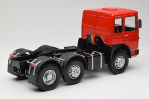 MAN 16304 F7 Sarkans Road Kings 1:18 RK180053 Metāls — attēls 3 no 8