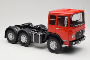 MAN 16304 F7 Sarkans Road Kings 1:18 RK180053 Metāls — attēls 6 no 8