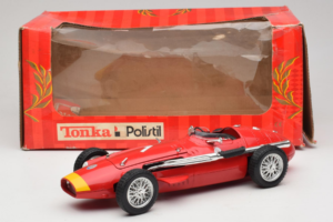 Maserati 250F Sarkans Tonka 1:18 16724 Metāls — attēls 6 no 6