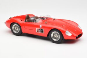Maserati 300S Sarkans CMC 1:18 M-105 Metāls — attēls 4 no 6