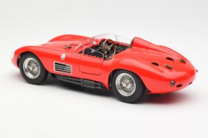 Maserati 300S Sarkans CMC 1:18 M-105 Metāls — attēls 5 no 6