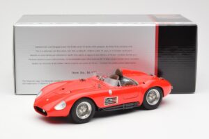 Maserati 300S Sarkans CMC 1:18 M-105 Metāls — attēls 6 no 6