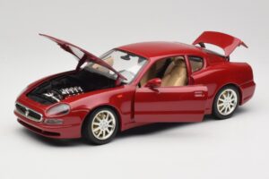 Maserati 3200 GT Tumši Sarkans Bburago 1:18 3341-M2 Metāls — attēls 2 no 8