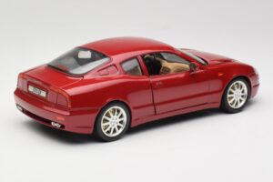 Maserati 3200 GT Tumši Sarkans Bburago 1:18 3341-M2 Metāls — attēls 3 no 8