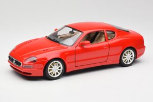 Maserati 3200 GT Sarkans Bburago 1:18 3341 Metāls