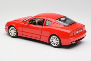 Maserati 3200 GT Sarkans Bburago 1:18 3341 Metāls — attēls 7 no 8